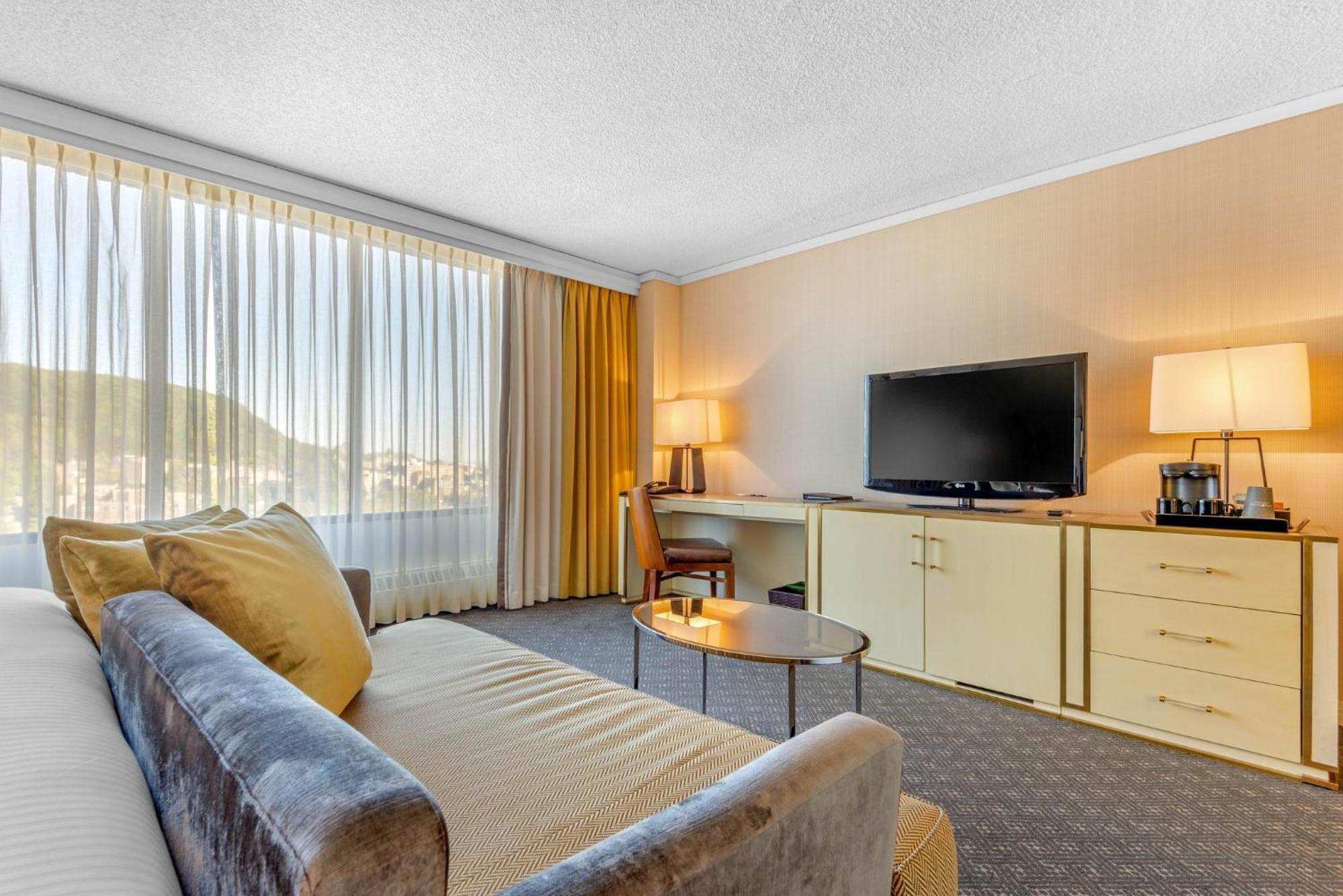 Premium King Room