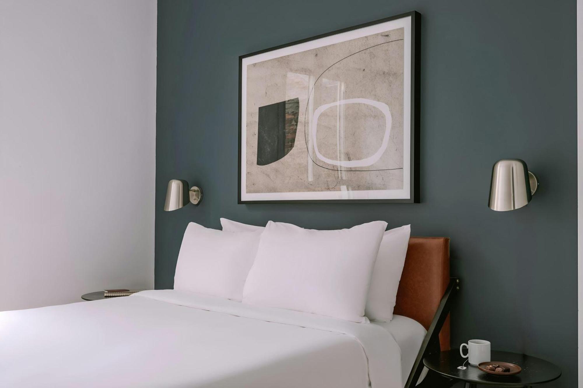 Two-Bedroom Apartment Two Queen Beds
