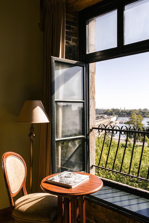Premier King Room - St Laurent River Front