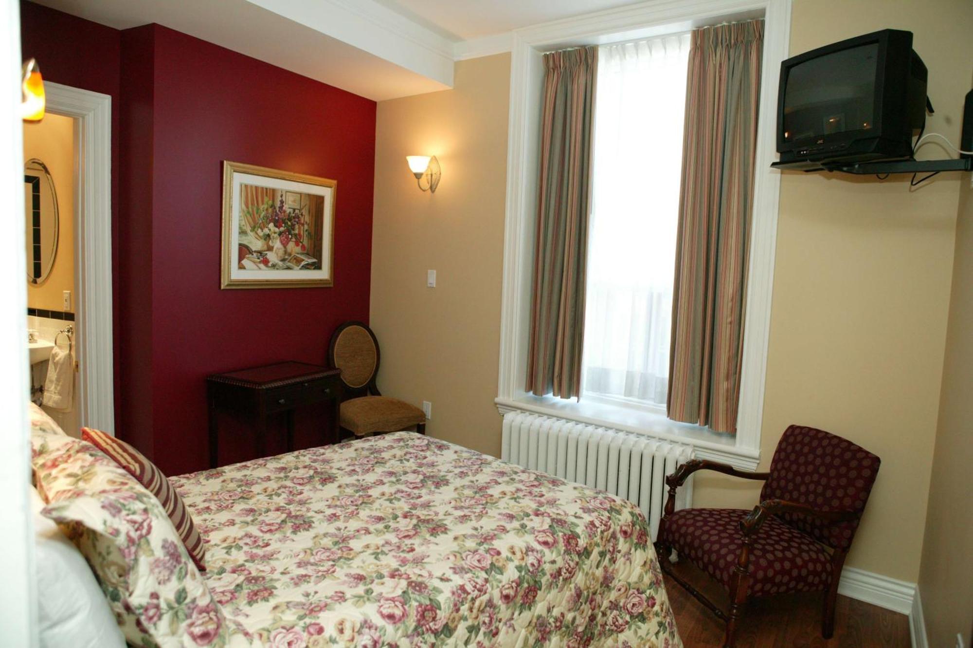 Single Room,835520312:JPEG