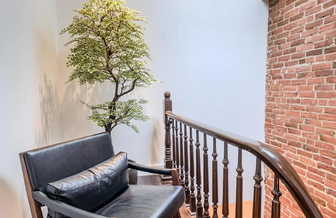 Self Check-In Boutique Hotel - Quartier Latin - Room 202-1