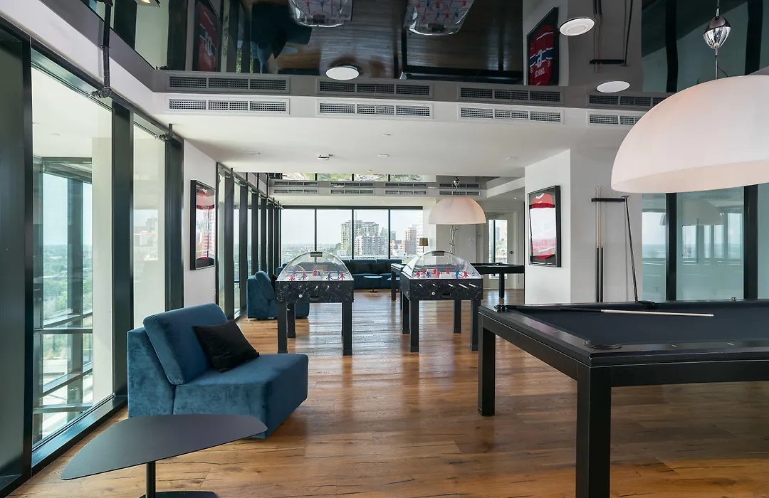 Luxury Home In Downtown Montreal-1