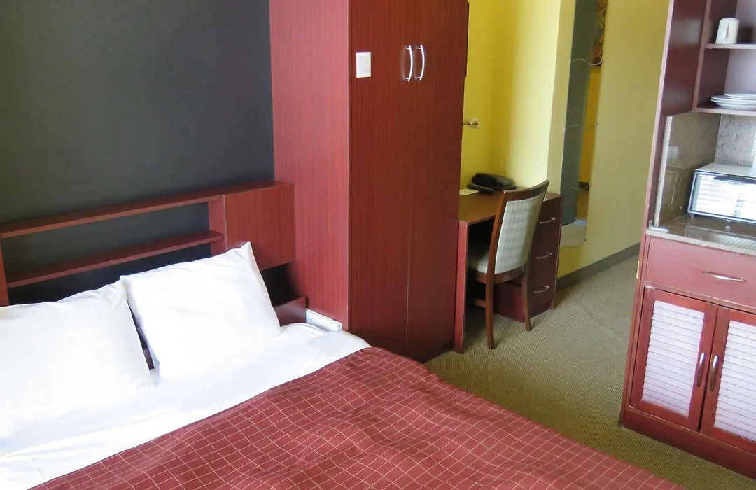Anne Ma Soeur Anne Hotel Studio-1