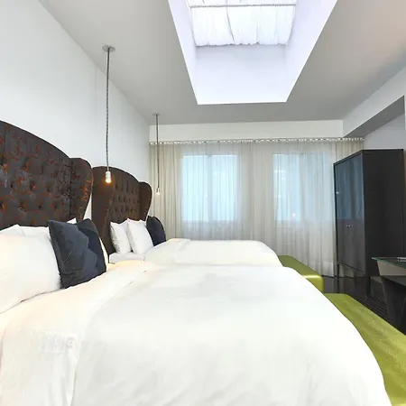 Hotel Chez Swann-3