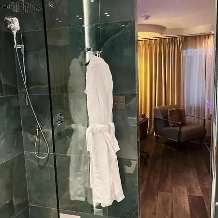 Hotel Kutuma-3
