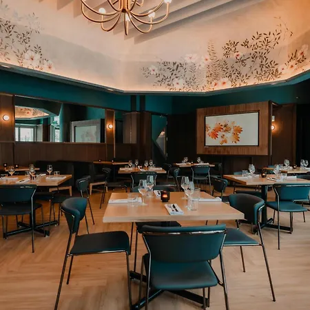 Hilton Garden Inn Montreal Midtown, Quebec, Canada-3