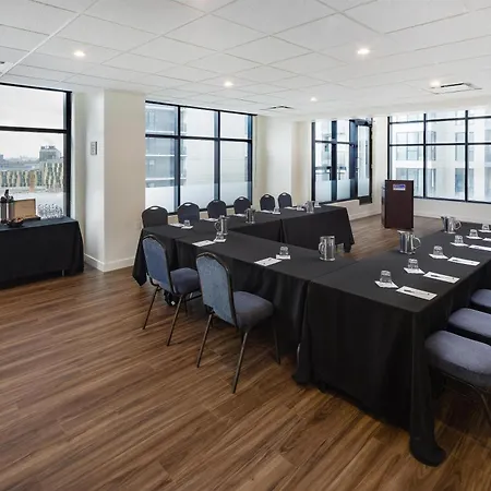 Hilton Garden Inn Montreal Centre-Ville-3